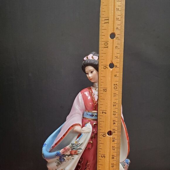 The Plum Blossom Princess by Lena Liu by The Danbury Mint - Picture 8 of 8